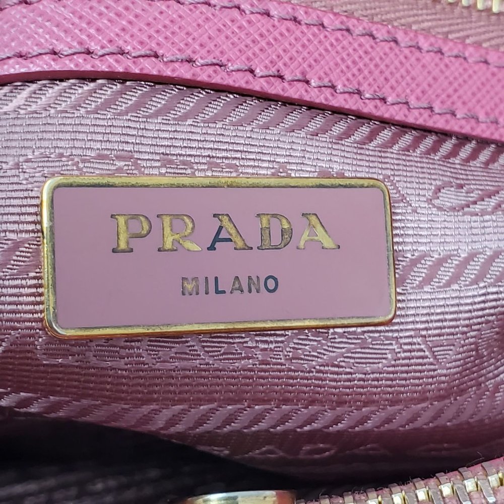 Auth Prada Galleria Medium Saffiano Crossbody Bag - Picture 15 of 16